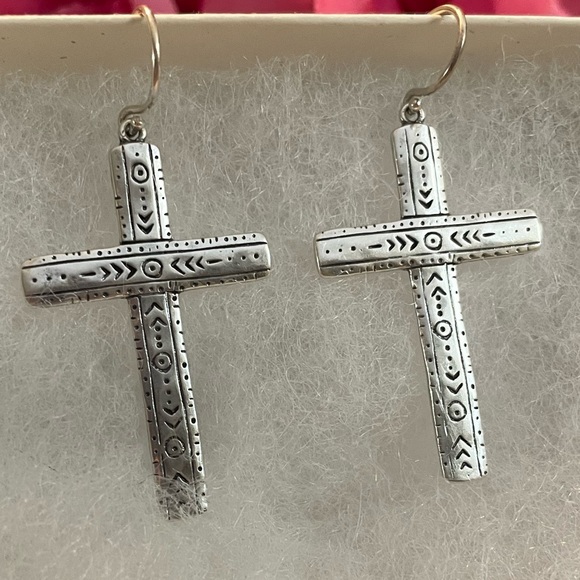 Silpada Cross ‘Ideal’ Sterling Silver Etched Engraved Earrings W3070 - Picture 5 of 13